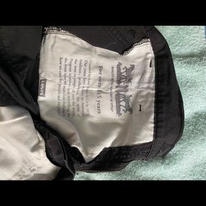 Levi’s black jeans